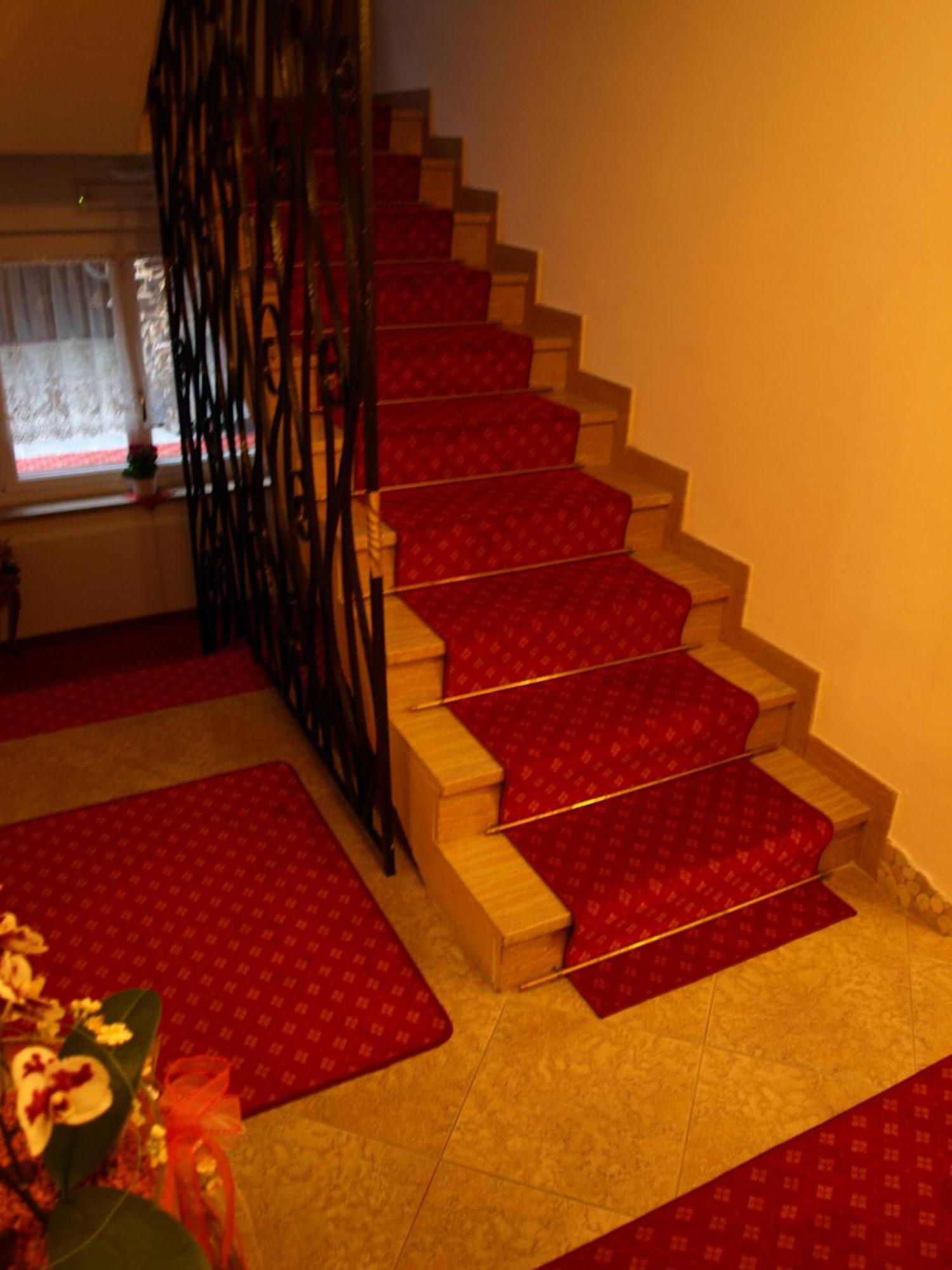 Bed and Breakfast Garni Flurida Сельва-ди-Валь-Гардена Экстерьер фото